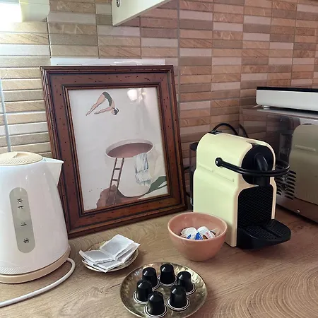 New - Golden * Budapesta