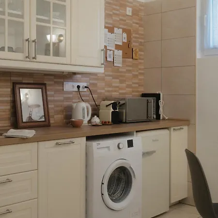 New - Golden Apartment