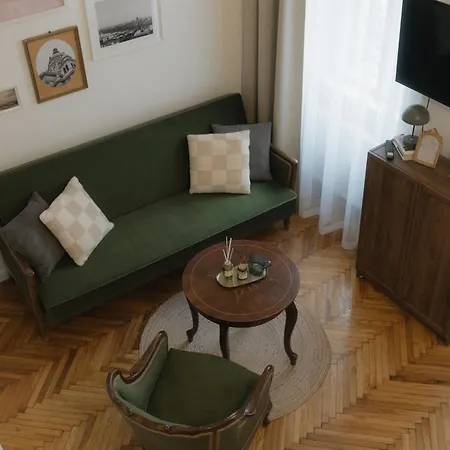 New - Golden Apartment