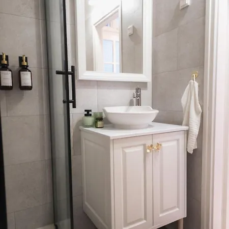 New - Golden Apartament